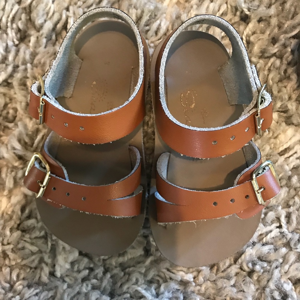 SOLD Tan Sea Wee Sandals